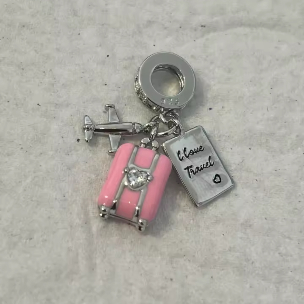 For The Love Of Travel 💖 🧳 Charm